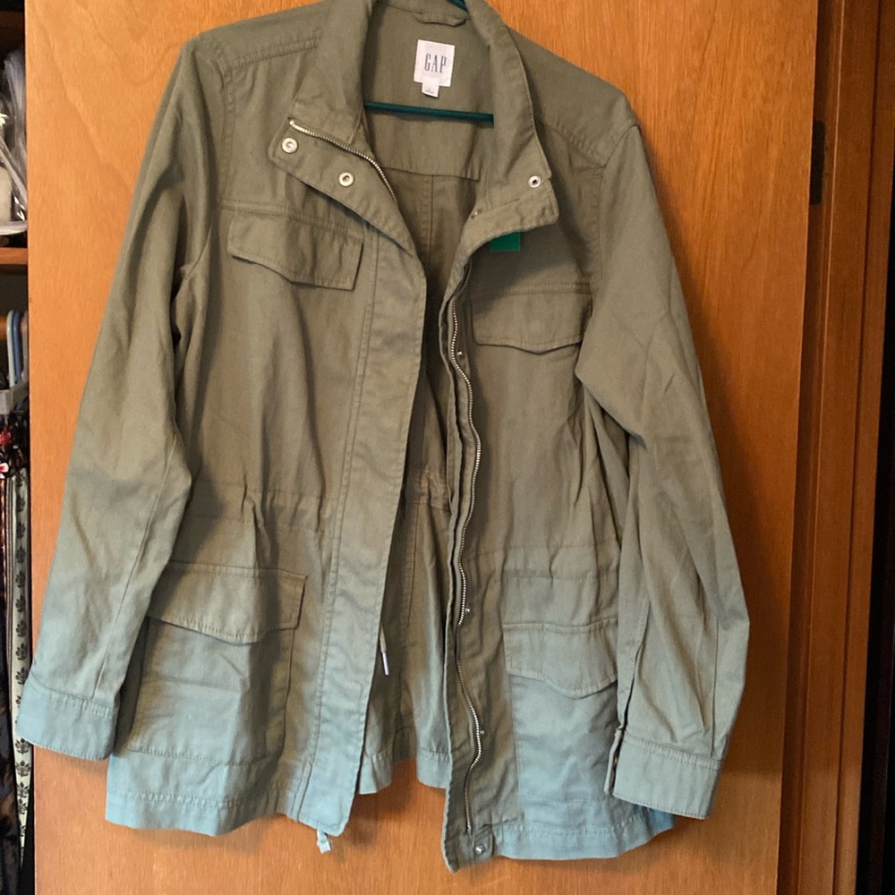 Trendy GAP green shirt jacket ￼